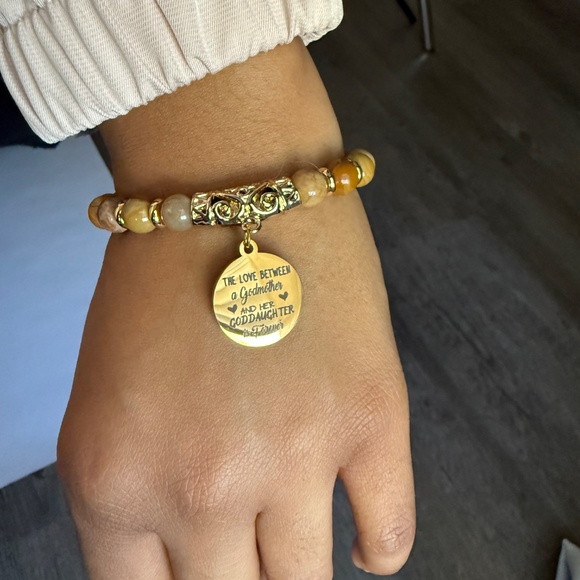 Forever Love Family Bracelet Set (Gold) 💕 Perfect Mother or Daughter Gift - Picture 5 of 7